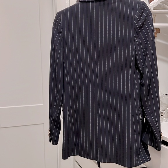 NWT/NBW H&M Navy Blue Pinstripe Blazer - Picture 2 of 3
